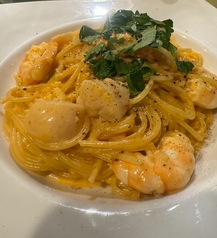 ホタテとエビのクリームソース