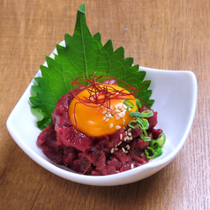馬肉ユッケ