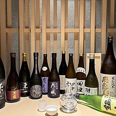 九州の銘柄をはじめ厳選した日本酒を取り揃えております