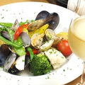 料理メニュー写真 貝類の白ワイン蒸し