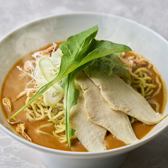 《ハーフビュッフェ　メイン料理》アメリケーヌラーメン