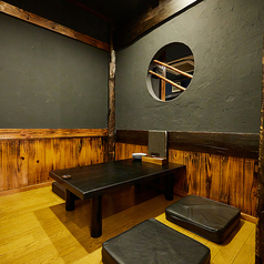 マル八の代名詞とも言える”安さ”はハイボール99円、生ビール199円が体現!!80種類以上のメニューはいつでも新鮮な体験を提供します♪【松山 居酒屋 大衆酒場 郷土料理 焼き鳥 餃子 牡蠣 天ぷら 海鮮 宴会 女子会 歓送迎会】