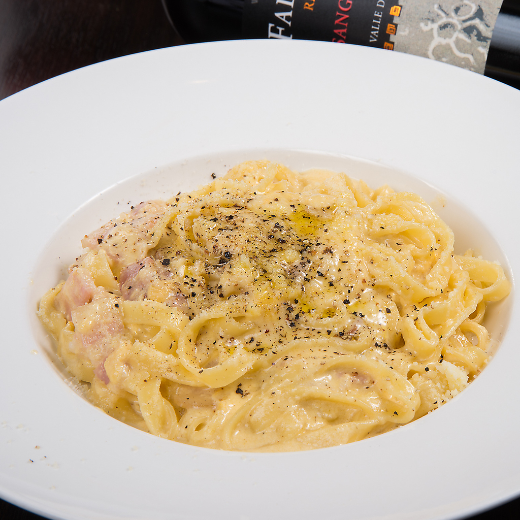 人気のパスタは通常のパスタと生パスタの2種類からお選び頂けます◎