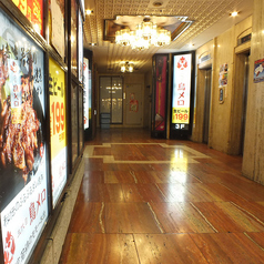 三代目鳥メロ 新宿南口店の外観1