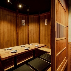 コスパ抜群☆ハイボール99円、生ビール・サワー299円の安心価格のカッコいい大衆酒場！