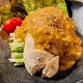 料理メニュー写真 蒸鶏～ゴマソース～