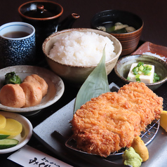 【厳選『和豚もちぶた』使用】特撰ロースかつ定食(180g)