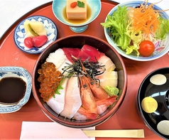 魚津海鮮丼＜金・土・日・祝日限定＞