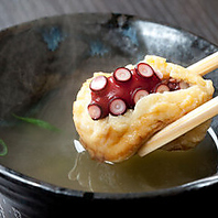 明石出身の料理人が丹精込めて調理する【本場の明石焼】