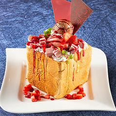 いちご&チョコづくしハニトー