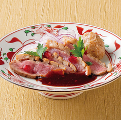 合鴨ロースト ザクロの麻辣ソース