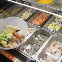 自分だけの味に！15種類以上の選べる具材