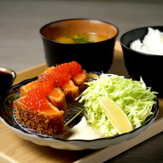 人気No.1サーモンレアかつ定食