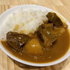 焼肉おく村の牛タンカレー