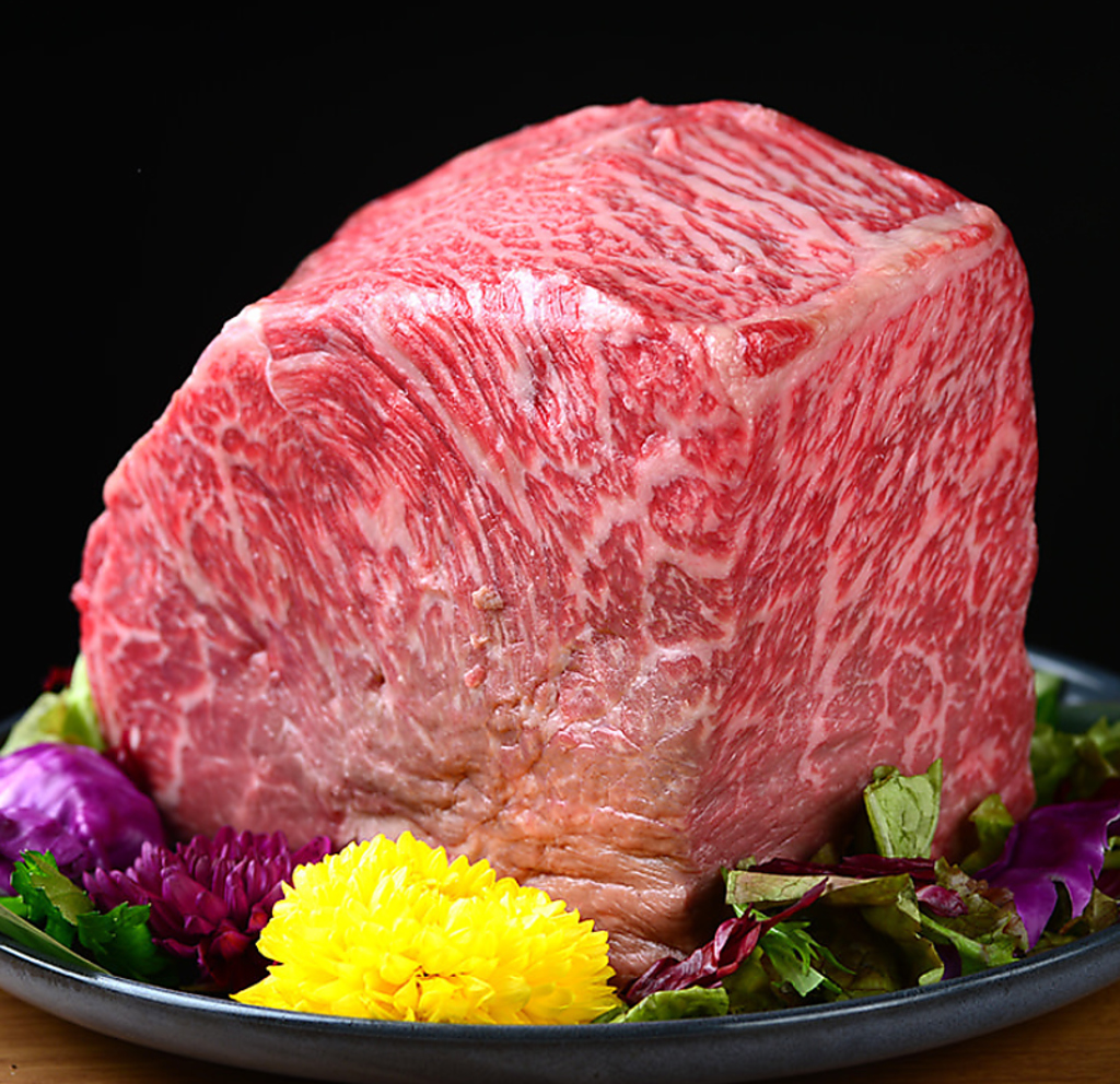 その日状態の良いものを店主自らが見極めているので、何度でも新しい感動を！