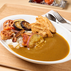 【食べ応え抜群！】動物性食材不使用の「究極のヴィーガンカレー」♪素揚げ野菜の彩りと深いコクが自慢！の写真