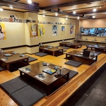 掘りごたつ席で足元楽々♪ご利用人数に合わせたお席をご用意。最大40名様の大型宴会も対応可能です。