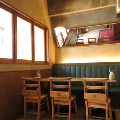 ソファ席をご用意しております