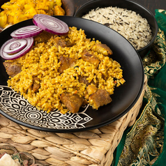 カレーには欠かせないラッシー付き!