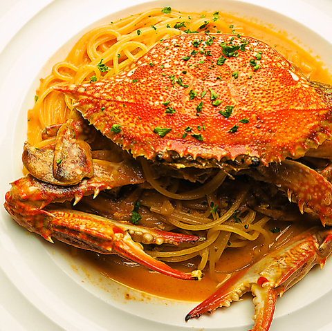 選べるパスタにサラダバー&ドリンクバーが付いたお得なお食事を楽しめます♪