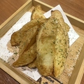 料理メニュー写真 皮付きフライドポテト