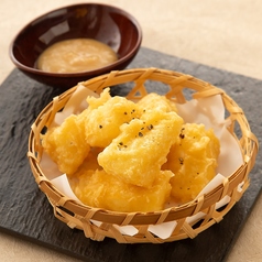 濃厚チーズの天ぷら　味噌クリーム添え