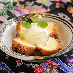 揚げたて！さぁたあんだぎー バニラアイス添え