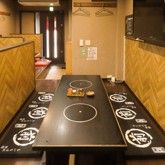 2~10名様まで収容可能な掘りごたつ席