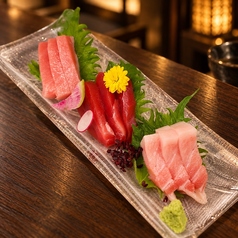 漁港マグロ三点盛リ