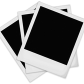 その日の思い出をその場で♪ポラロイドサービスで主役の方に記念の一枚をプレゼントしてみてはいかかですか?