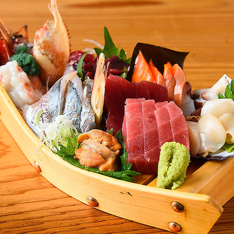 美味しい海鮮料理や焼き鳥に合う拘りの日本酒をご用意しております。接待や会席にも。