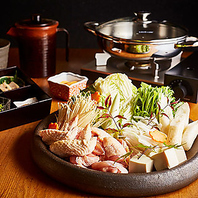 一羽の旨味を凝縮！一晩炊き上げた濃厚スープの水炊き