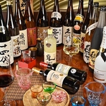 福島県で有名な日本酒を取り揃えております。人気の「くまんばち」もご用意。ぜひお試しくださいませ