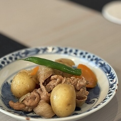 ごろごろ肉じゃが/トマトとたまご中華炒め 各