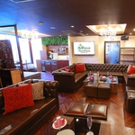 ワンフロア占有カラオケ個室！足湯付、大画面（2画面）、ダーツ付テラスでバーベキュー（BBQ）可能！