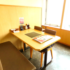 少人数でも気軽にお食事をお楽しみいただけるお席を各種ご用意◎お鍋を囲みながら素敵なひとときを。
