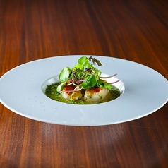 タイラギ貝のミキュイ アオサと茗荷のブールブランソース