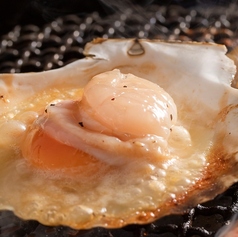 殻付き帆立のバター醤油焼き