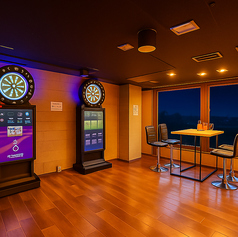 【ダーツあり】和の落ち着いた空間で料理とお酒を楽しんだ後は、気分転換にダーツでひと勝負。遊び心とゆとりを兼ね備えた空間は、大人の社交場としてもご好評いただいております。