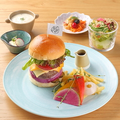 ~モーニング、ランチ、カフェ、ディナーまでALL TIME~