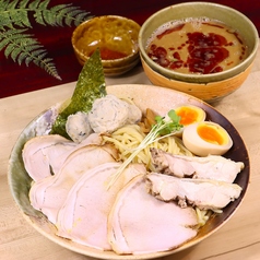 濃厚だけどまろやか。クセになる塩つけ麺の写真