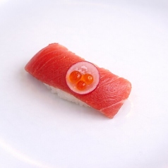 マグロ赤身・漬けマグロ・穴子(アナゴ) 各一貫