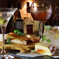 朝6時まで営業◎絶品フードと寛ぎのバータイム