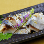 新鮮な九州の海鮮食材を使った料理も多数あり！〆サバなど大人気！