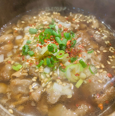 牛すじトロ煮込み／塩もつ煮込み