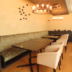 8～14名様でご利用いただける完全個室のテーブル席です。各種宴会や、お祝い事でのご利用におすすめです◎ご予約は直接お店にお問い合わせください。