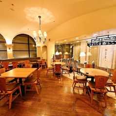 本場ビアホールさながらの雰囲気!