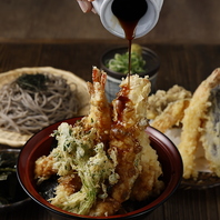 米油100％で揚げる、サクッと軽い食感の天ぷら！