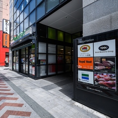 ロイヤルホスト那覇国際通り店の外観2
