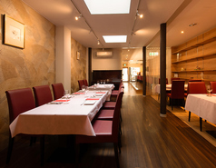 演奏会・同窓会・2次会・各種宴会などにご利用お待ちしております。ピアノ・音響・プロジェクターなど無料です。